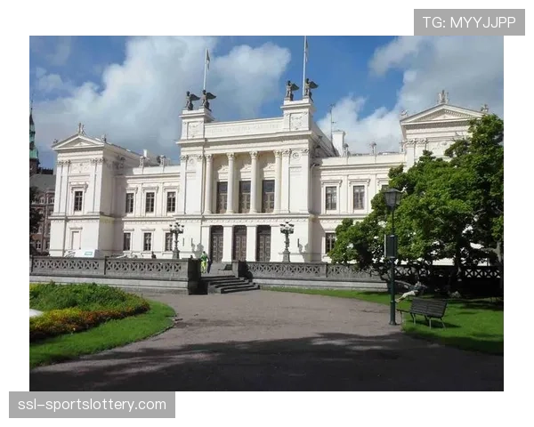 瑞典冰球联赛决赛：Frölunda HC加时赛金球制胜，总比分3-2领先